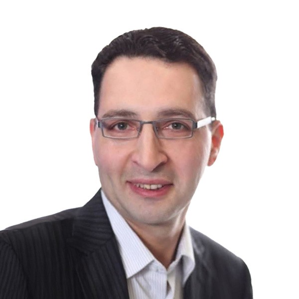 الدكتور كمال الزربا